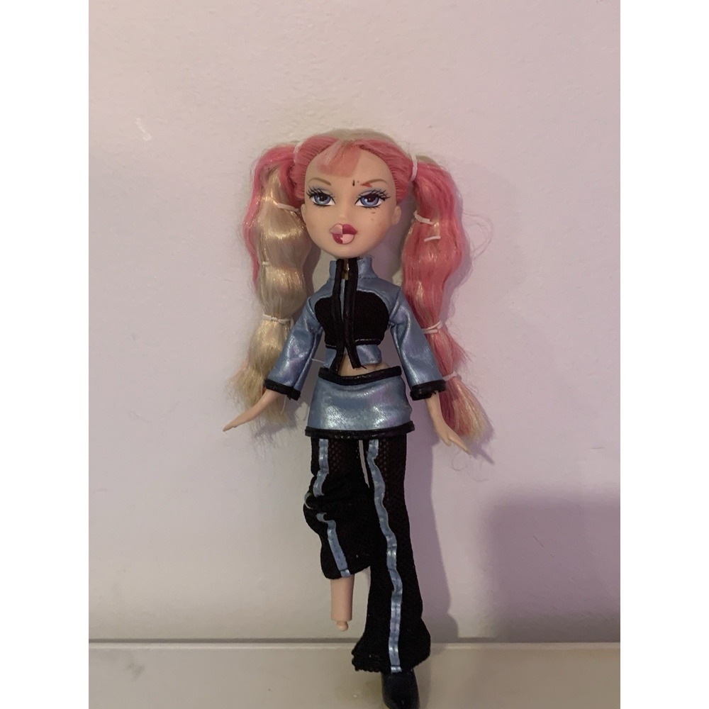 Bratz Live In Concert Space Angelz Cloe Fashionโ Doll-2005 MGA
